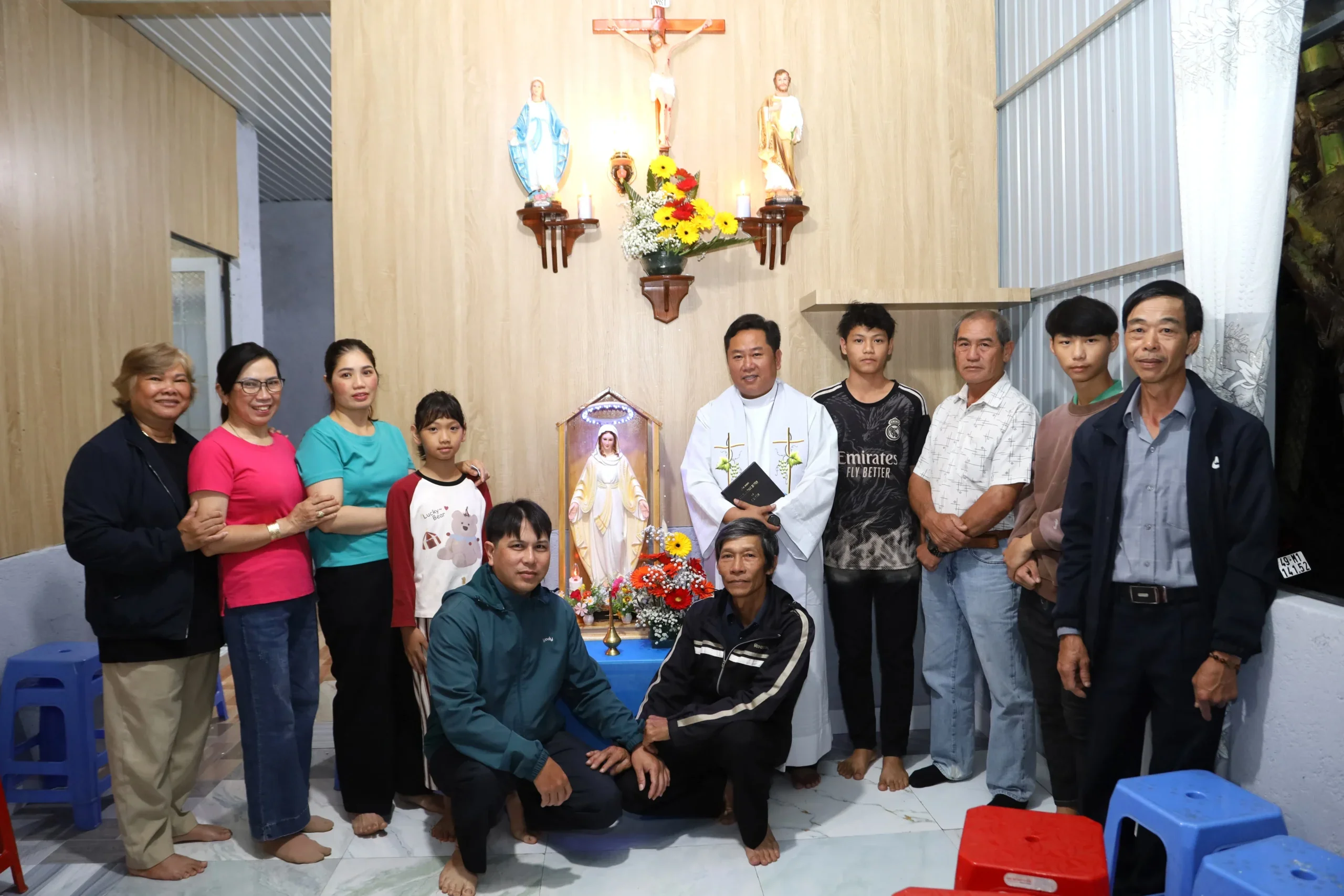 Hội Bác Ái Giáo Xứ Tùng Nghĩa: Hoa Trái Mân Côi – Ngôi Nhà Tình Thương Trao Gửi Yêu Thương