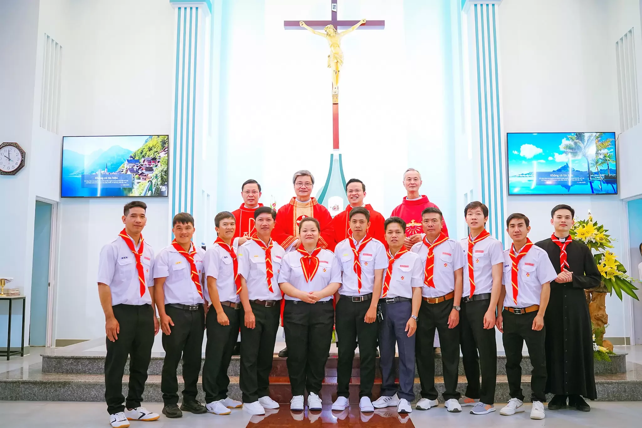 Mừng Kính Chân Phước Anrê Phú Yên – Tân Ban Điều Hành Hiệp Đoàn Philipphê Nhậm Chức