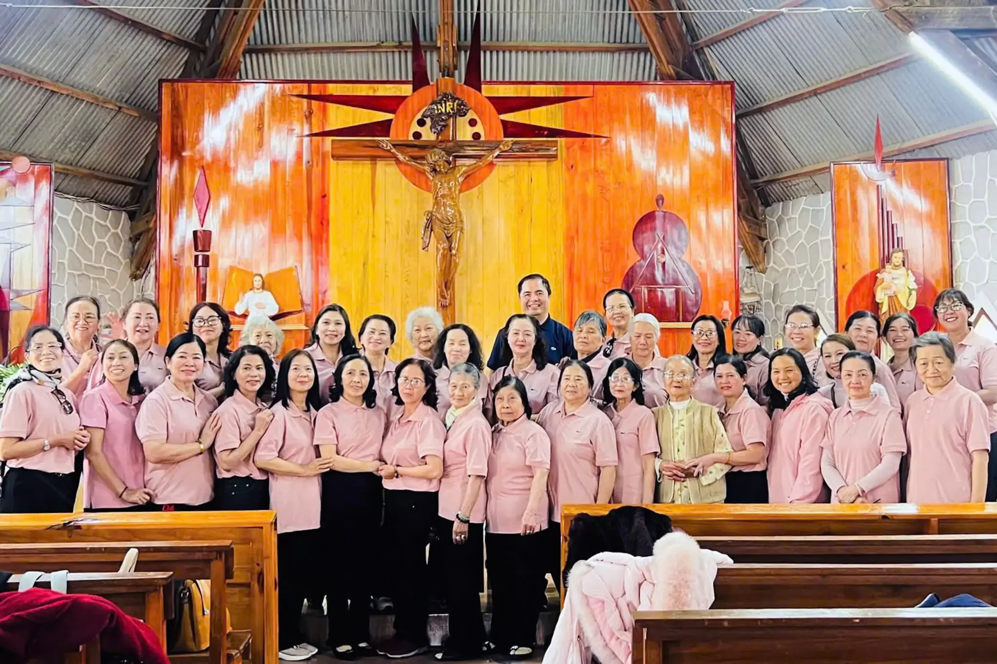 Hội Hiền Mẫu Giáo Xứ Tạo Tác (Đà Lạt) Hành Hương Năm Thánh 2025