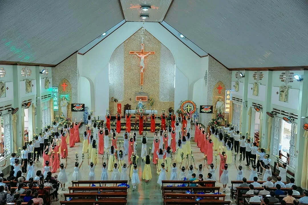 Giáo Xứ Hòa Nam – Giáo Hạt Di Linh | Bế Mạc Tháng Hoa Kính Đức Mẹ