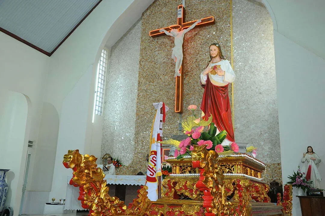 Giáo Xứ Hòa Nam (Di Linh): Lễ Tuyên Hứa Thành Viên Mới – Gia Đình Phạt Tạ Thánh Tâm Chúa Giêsu Và Lễ Tổng Kết Năm Học Giáo Lý