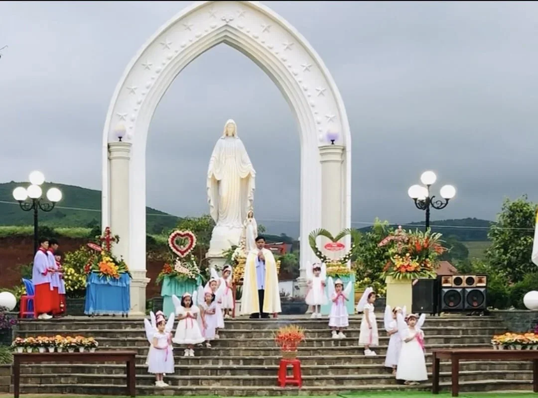 Giáo Xứ Hiệp Phát (Giáo Hạt Bảo Lộc) Kết Thúc Tháng Hoa