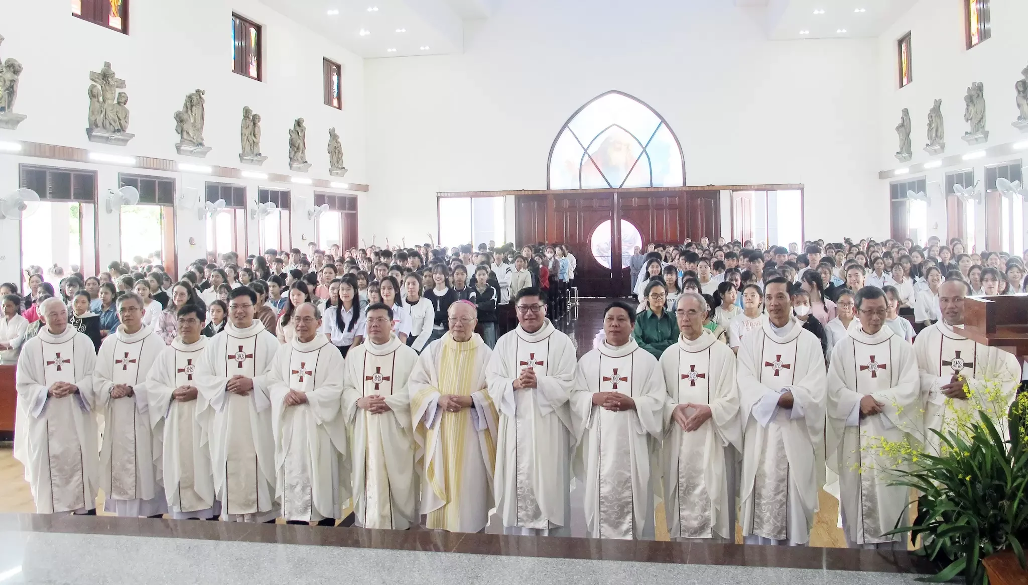 Nữ Tu Hội Nhập Thể – Tận Hiến – Truyền Giáo ICM: Ngày Hành Hương Dành Cho Giới Trẻ