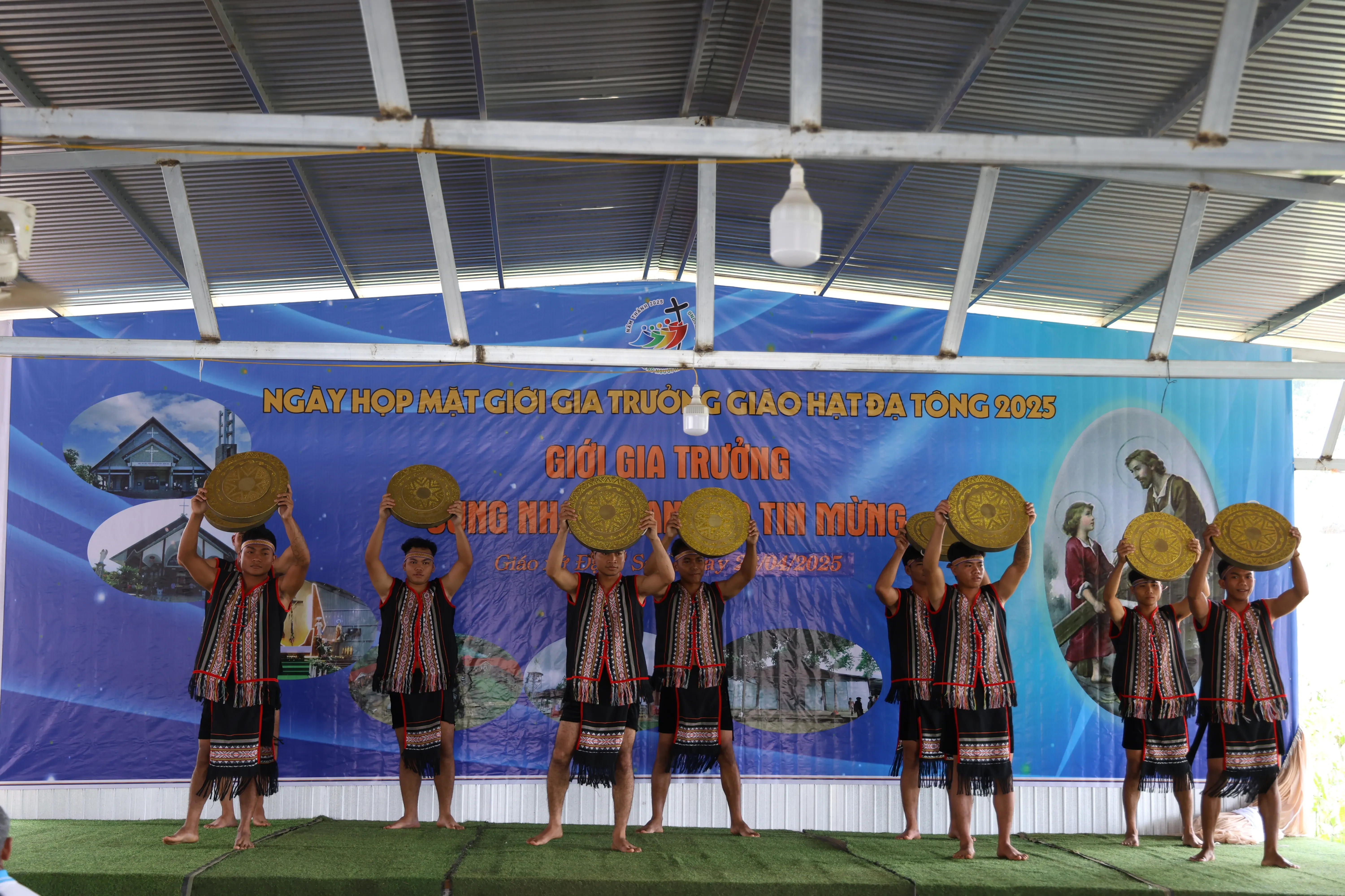 Giới Gia Trưởng Giáo Hạt Đạ Tông Mừng Chúa Phục Sinh