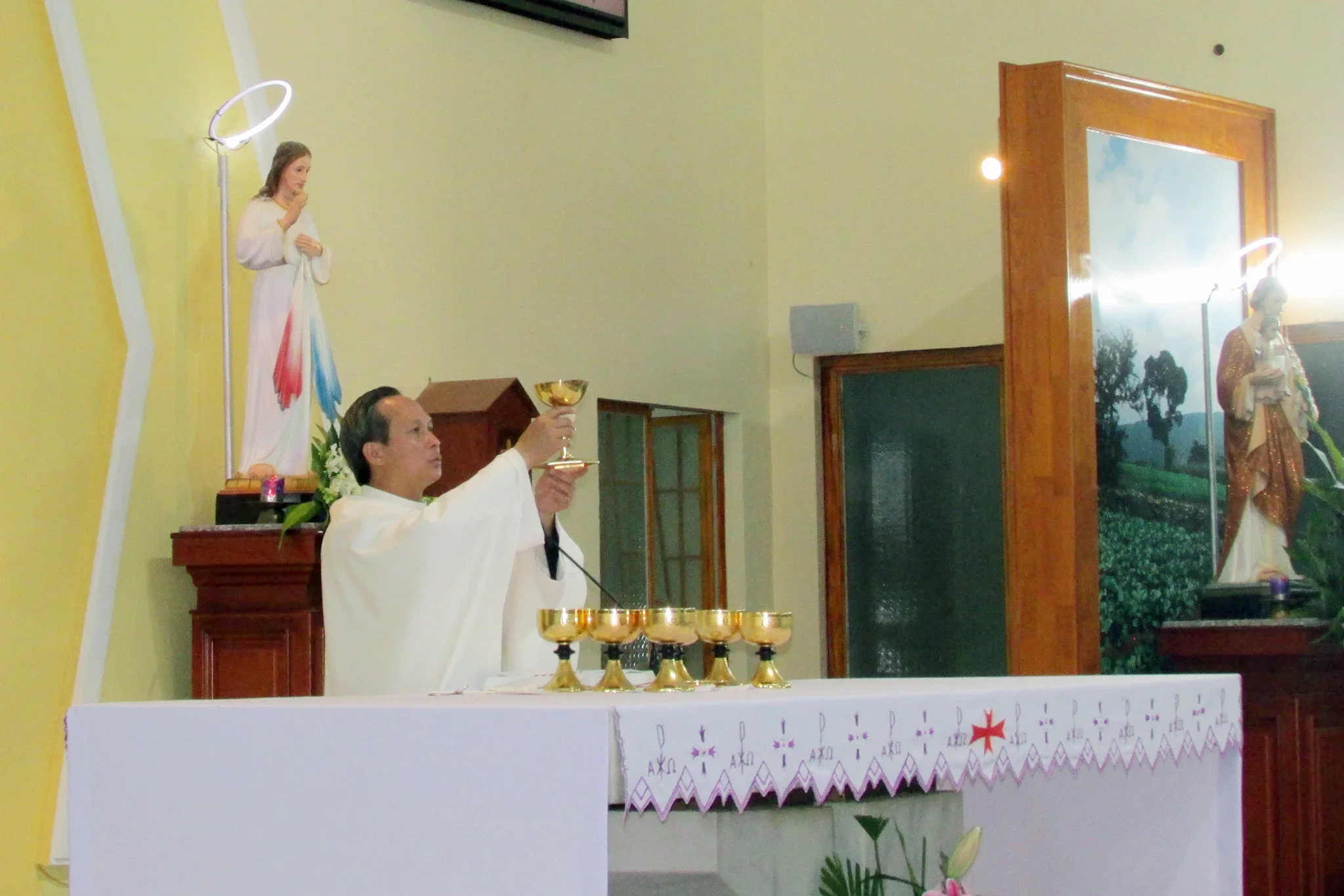 Giới Gia Trưởng Giáo Xứ Lạc Sơn (Đơn Dương) Mừng Bổn Mạng