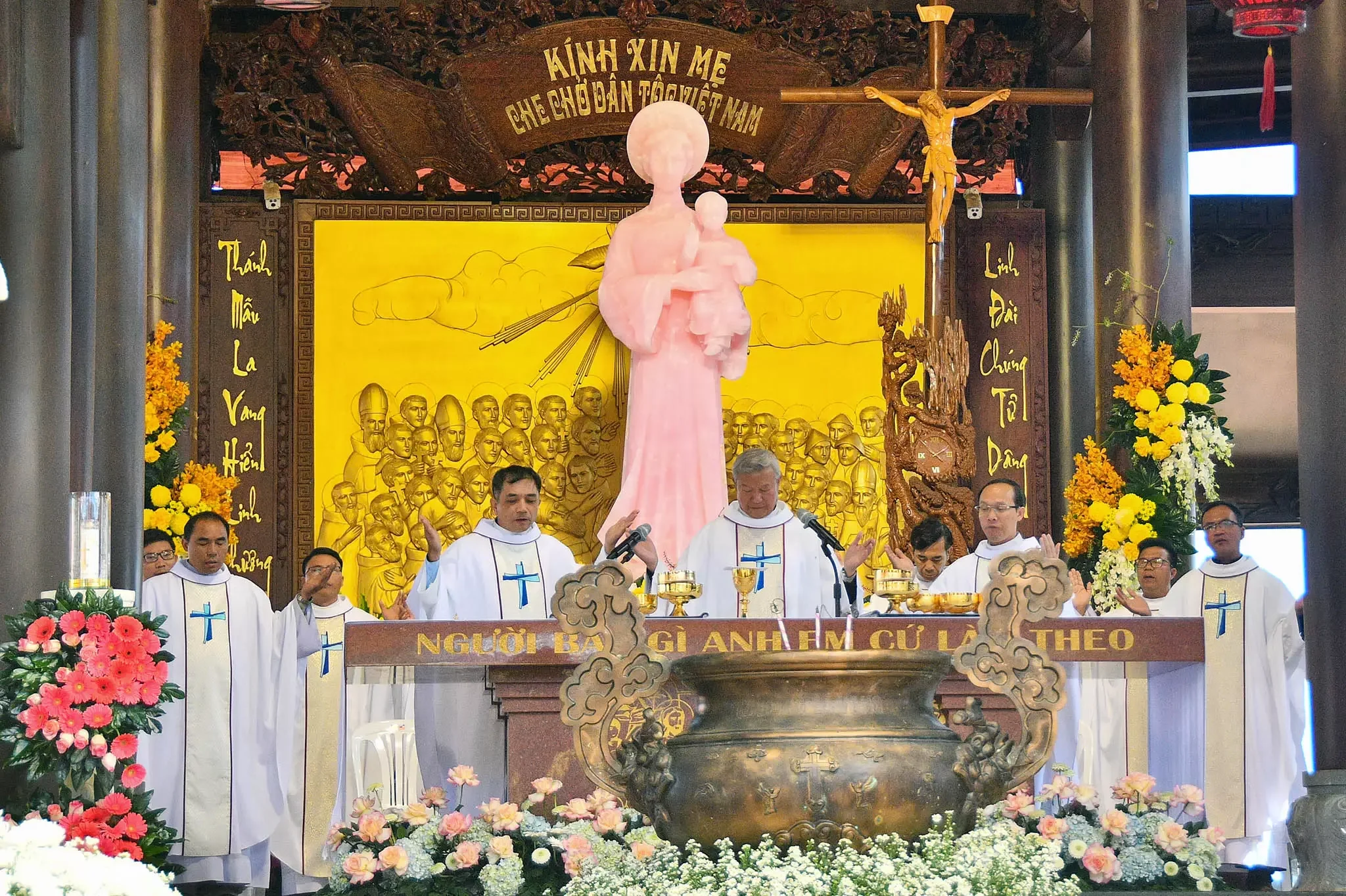 Trung tâm Thánh Mẫu La Vang – Bảo Lộc: Thánh lễ hành hương đầu năm mới và đêm hoan ca Chào mừng Xuân Ất Tỵ