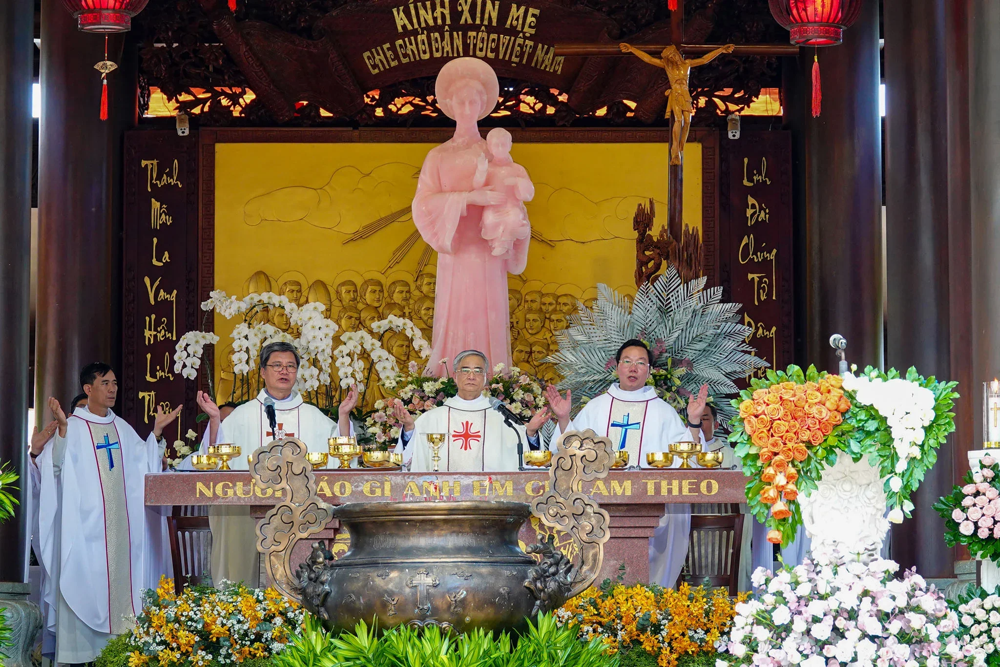 Giáo Xứ La Vang (Bảo Lộc) Mừng Kính Đức Mẹ Fatima