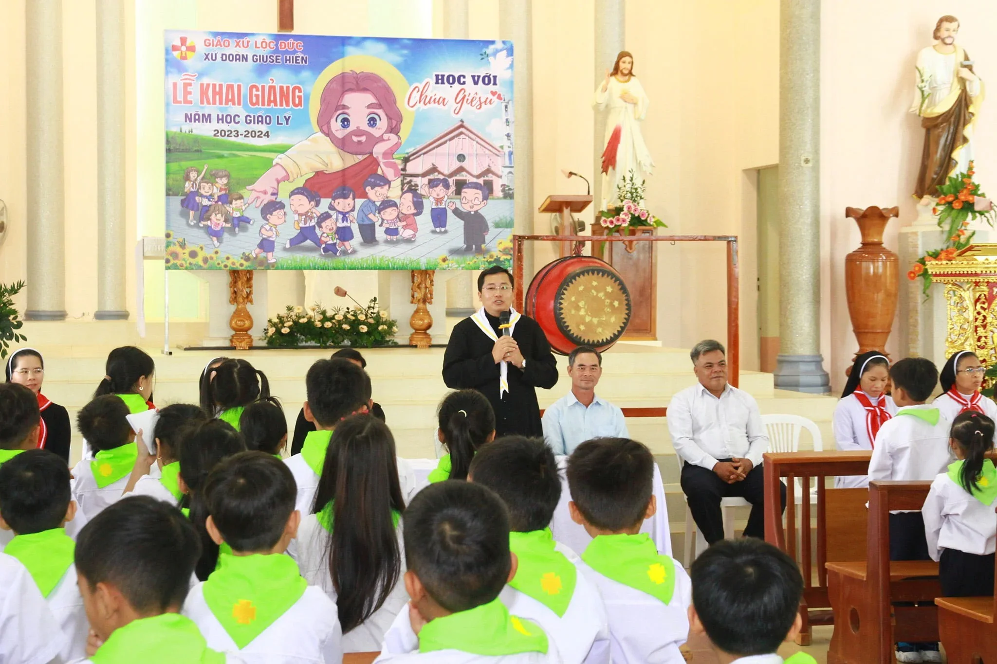 Xứ Đoàn Giuse Hiền, Giáo Xứ Lộc Đức (Bảo Lộc) Khai Giảng Năm Học Giáo Lý 2023-2024