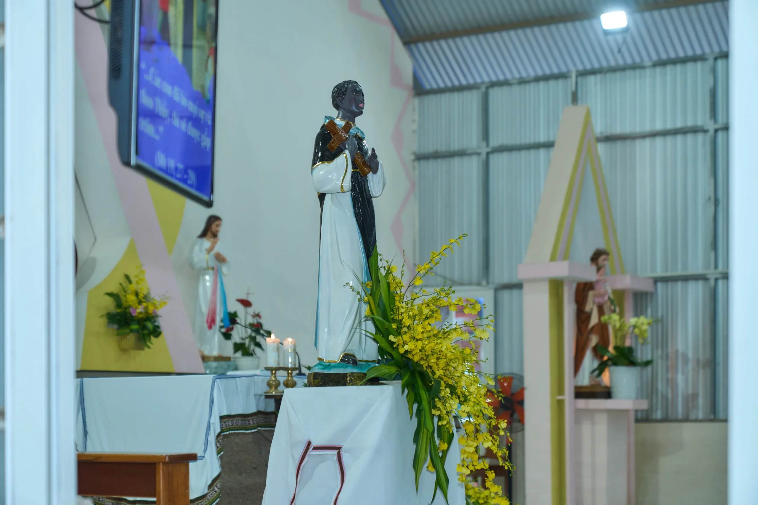 Giáo Xứ Tùng Nghĩa Đức Trọng: Giáo Họ Préhiong Mừng Lễ Bổn Mạng – Thánh Martinô Porres