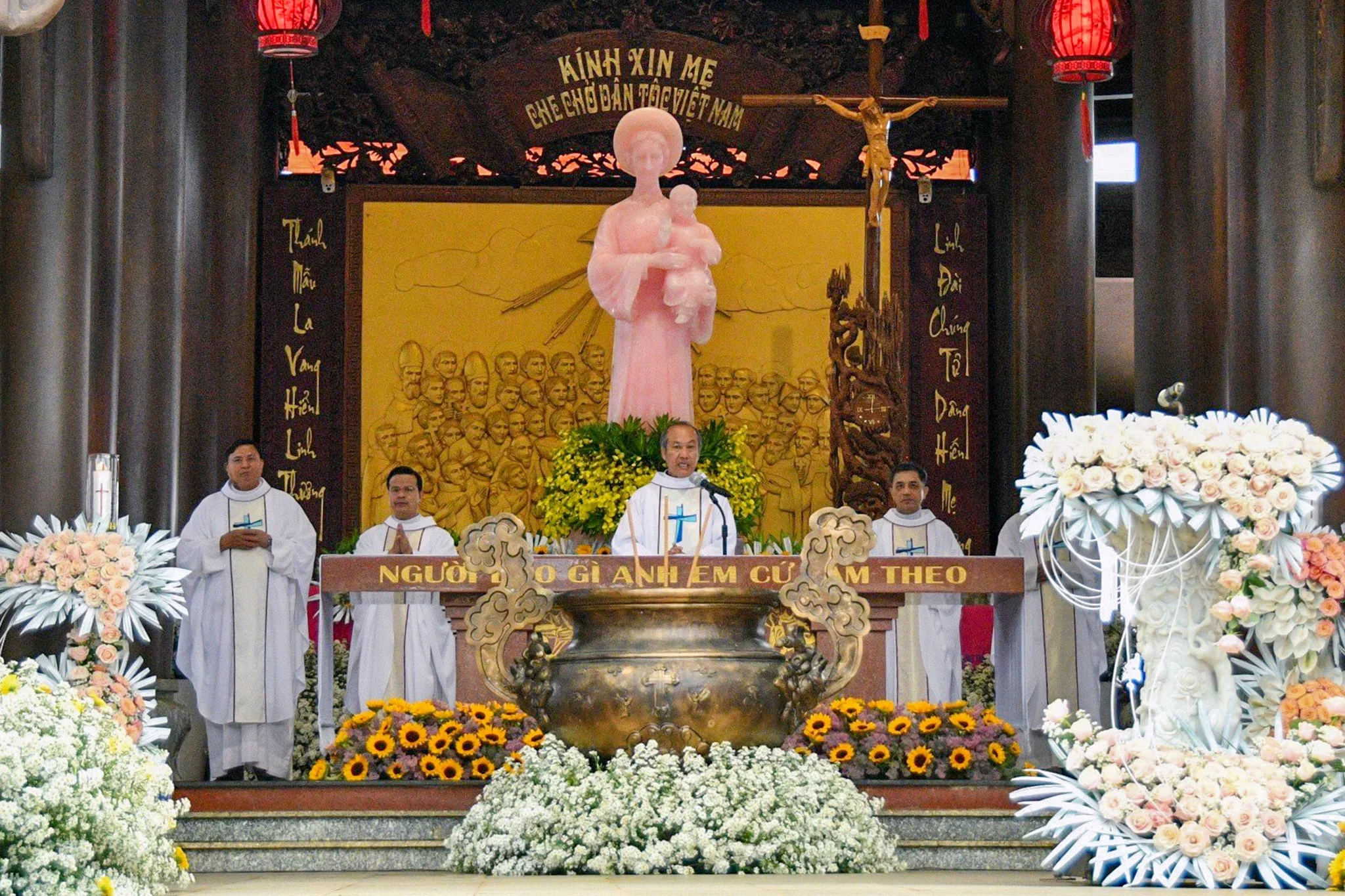 Trung Tâm Hành Hương Thánh Mẫu La Vang – Bảo Lộc: Thánh Lễ Ngày 13/7