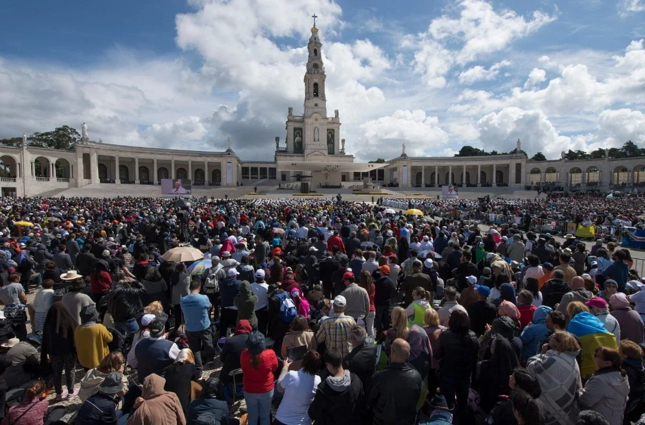 Hàng ngàn lễ sinh Bồ Đào Nha tham dự cuộc gặp gỡ hàng năm tại Fatima
