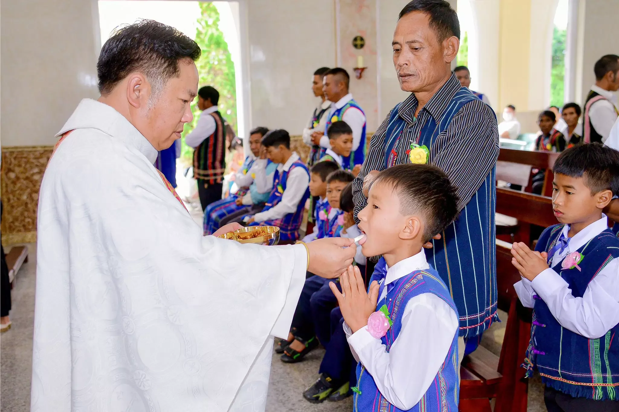 Giáo Xứ Nam Ban (Đức Trọng) – 157 Thiếu Nhi Rước Lễ Lần Đầu