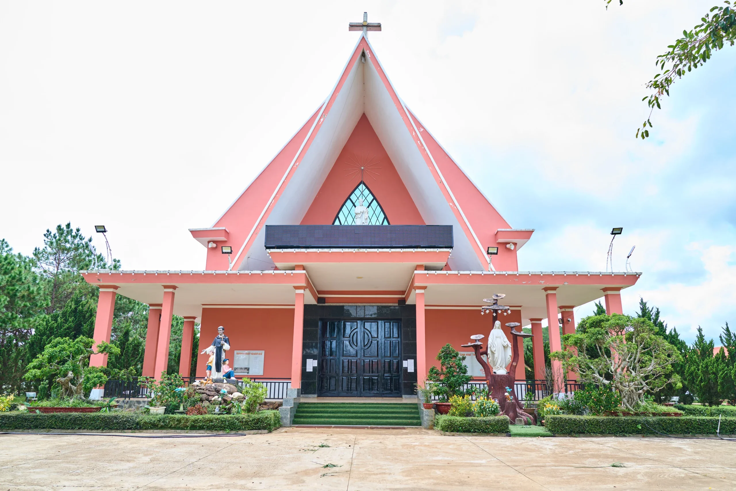 Giới Thiệu Hình Ảnh Nhà Thờ Ka Nai – Đức Trọng