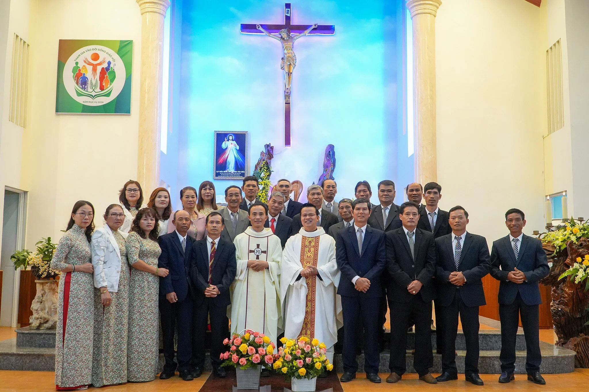 Hội Đồng Giáo Xứ Tân Bình (Bảo Lộc) Mừng Lễ Bổn Mạng