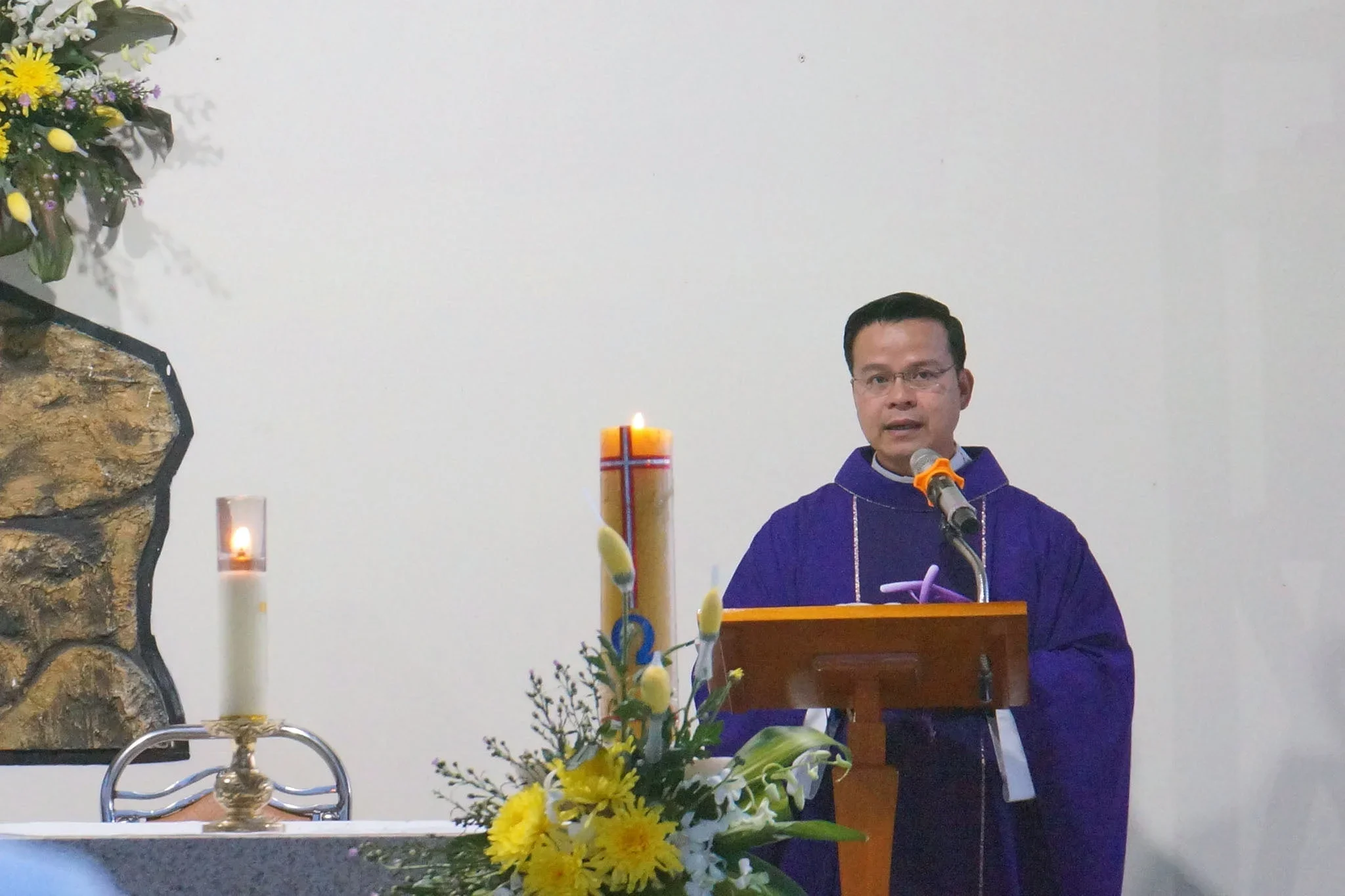 Lễ Cầu Cho Các Đẳng Linh Hồn Tại Giáo Xứ Tân Bình (Bảo Lộc)