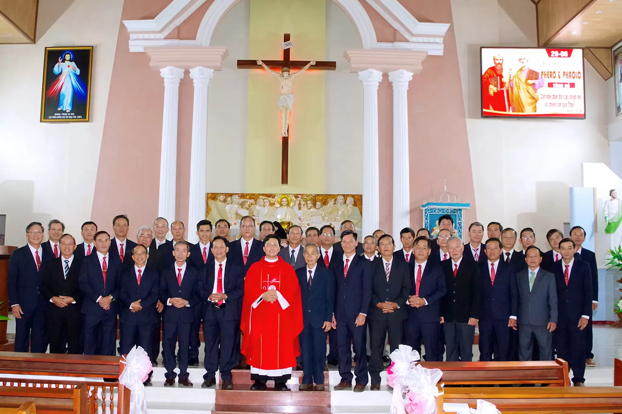 Giáo Xứ Tân Hà (Bảo Lộc): Thánh Lễ Mừng Kính Hai Thánh Phêrô và Phaolô Tông Đồ