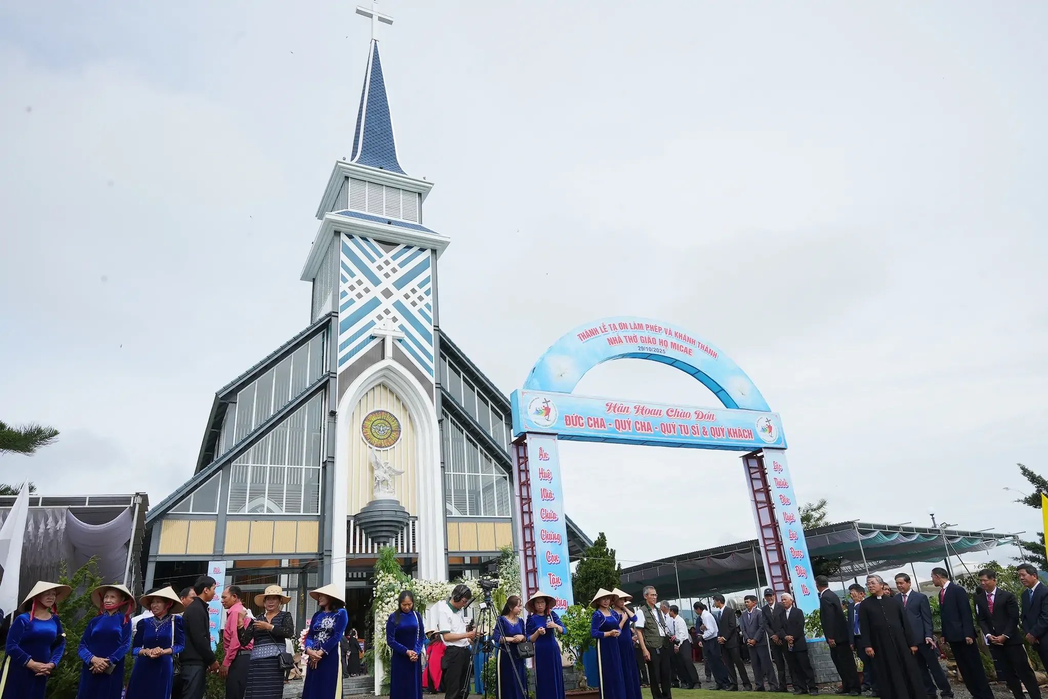 Thánh Lễ Tạ Ơn, Làm Phép Và Khánh Thành Nhà Thờ Giáo Họ Micae – Giáo Xứ Tân Phú- Giáo Hạt Di Linh – Giáo Phận Đà Lạt