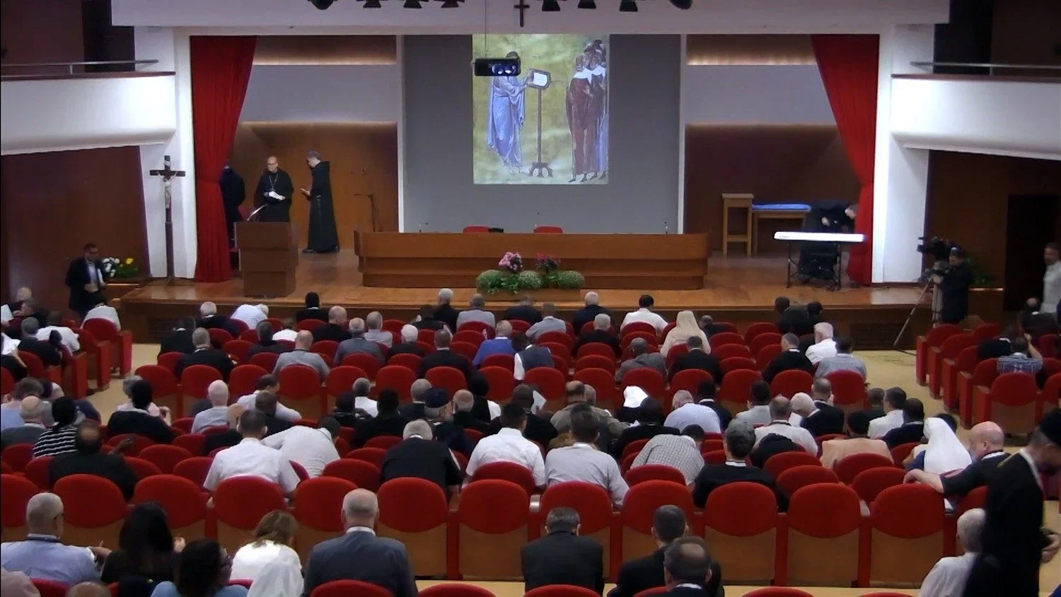 Các tham dự viên Đại hội Thượng Hội đồng kết thúc 3 ngày tĩnh tâm