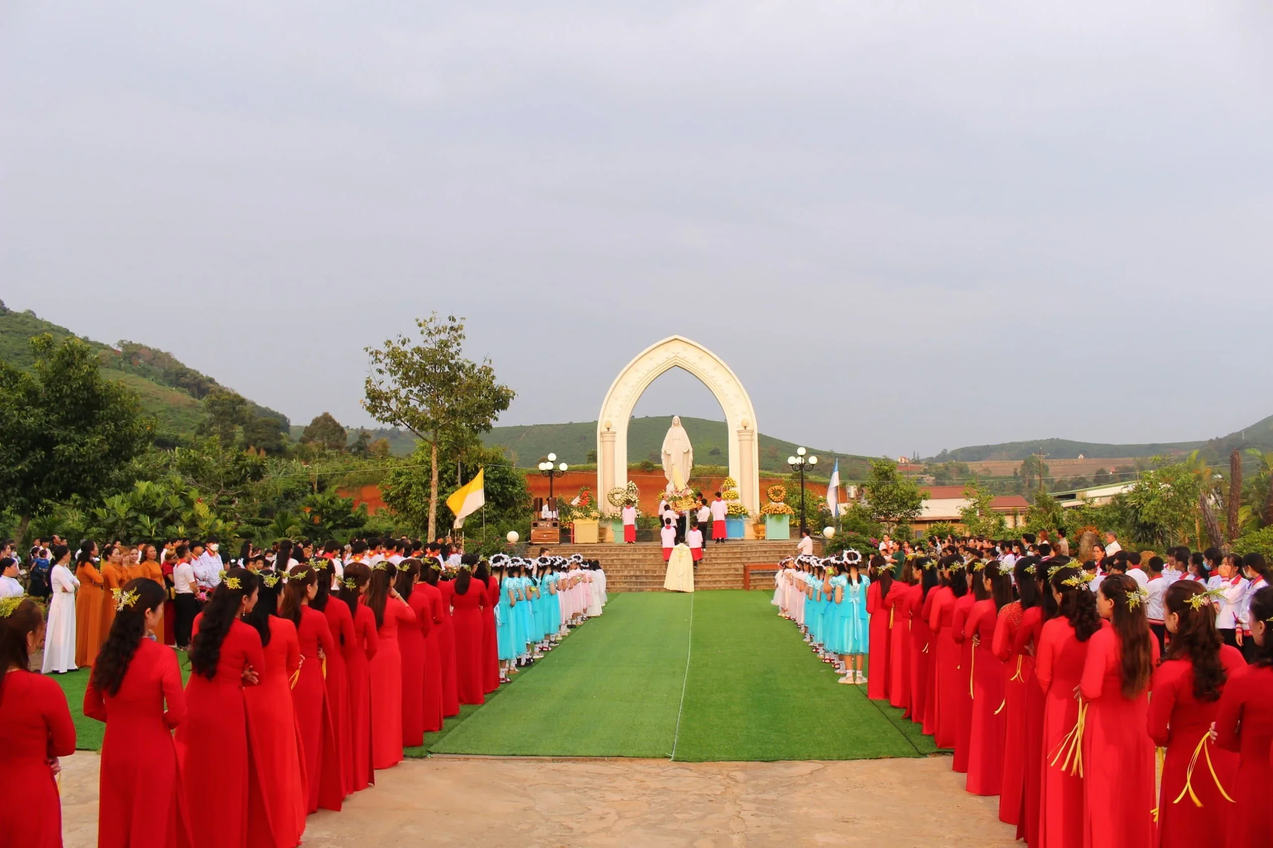 Tháng hoa dâng kính Đức Mẹ của Giáo xứ Hiệp Phát GH. Bảo Lộc