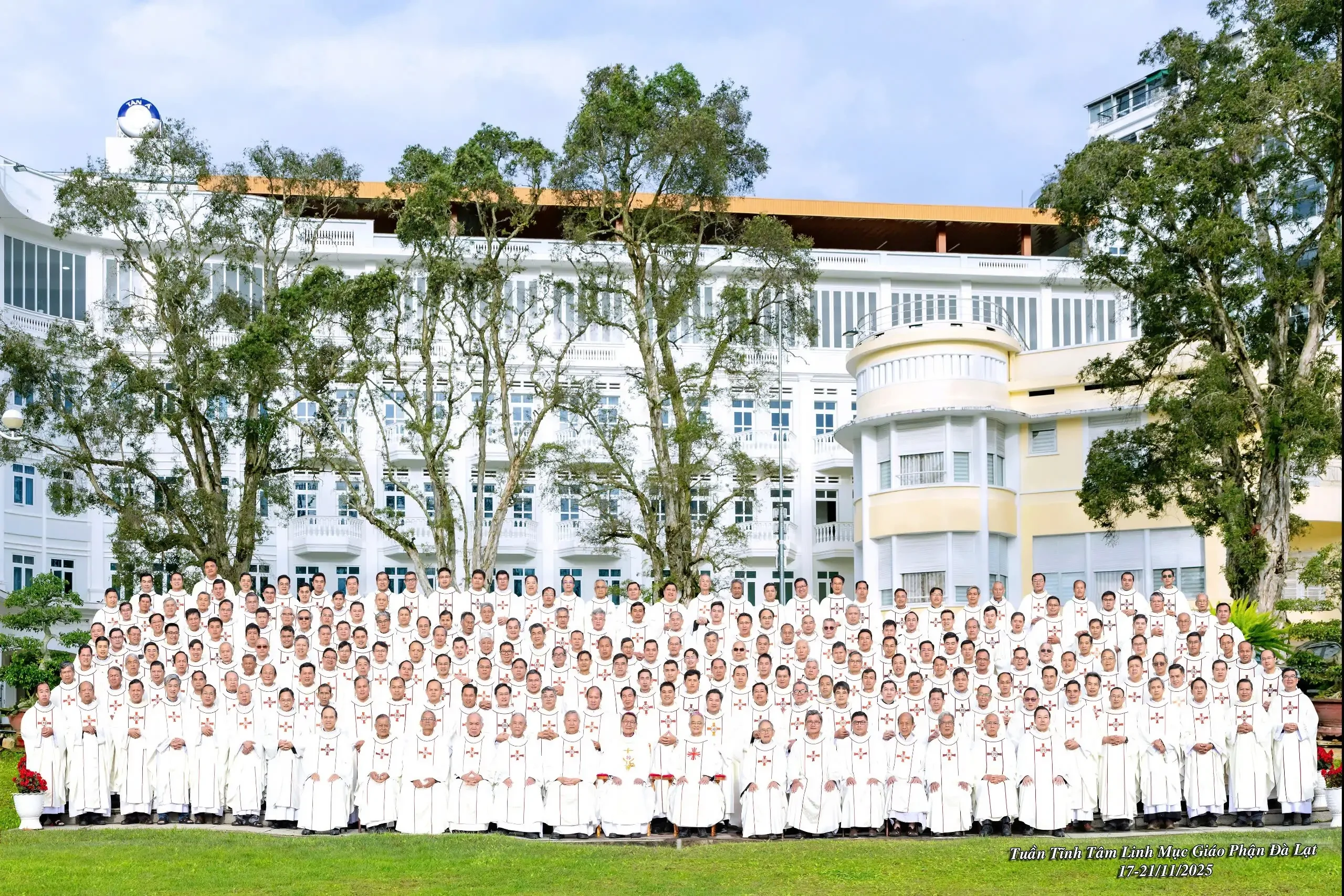 Tuần Tĩnh Tâm Linh Mục Giáo Phận Đà Lạt 2025 Linh Mục – Sứ Giả Tin Mừng