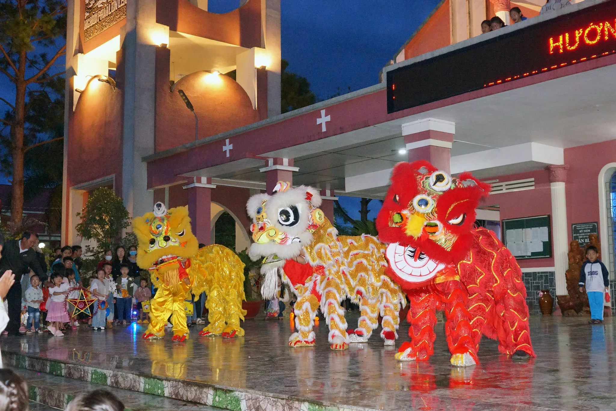 Trung Thu Tại Giáo Xứ Tân Bình (Bảo Lộc)