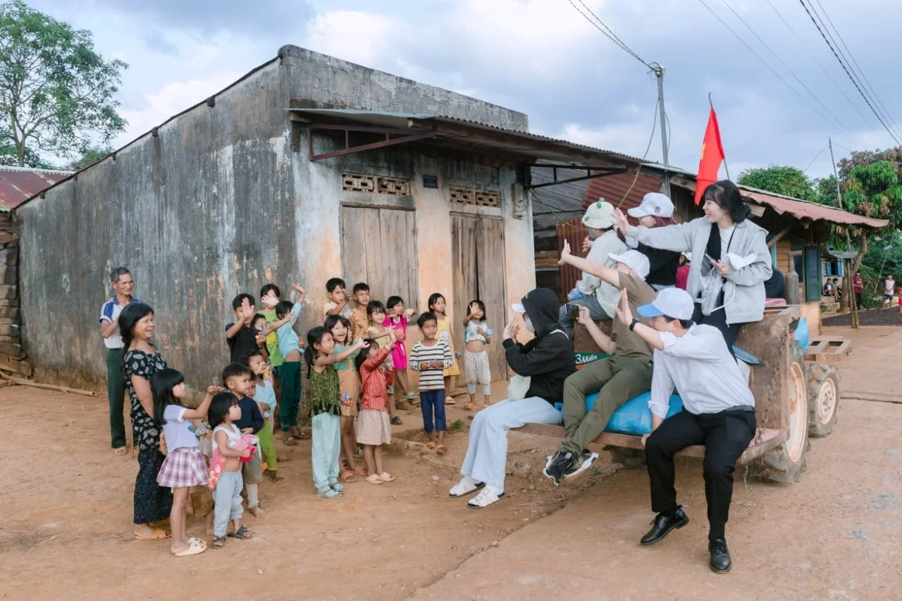 “Xin Vâng Như Mẹ”