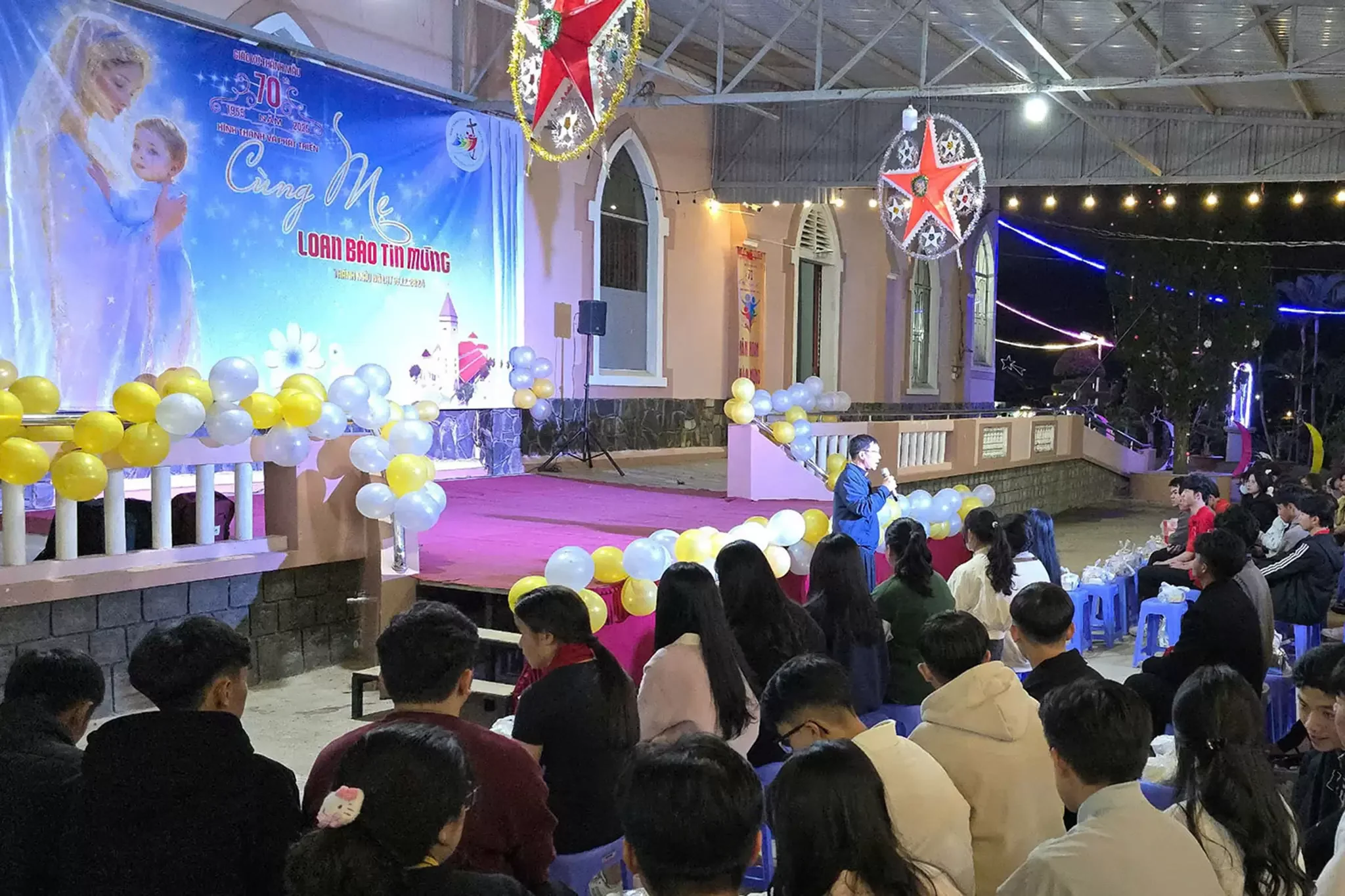 Giới Trẻ Giáo Xứ Thánh Mẫu (Đà Lạt) Cùng Mẹ Loan Báo Tin Mừng