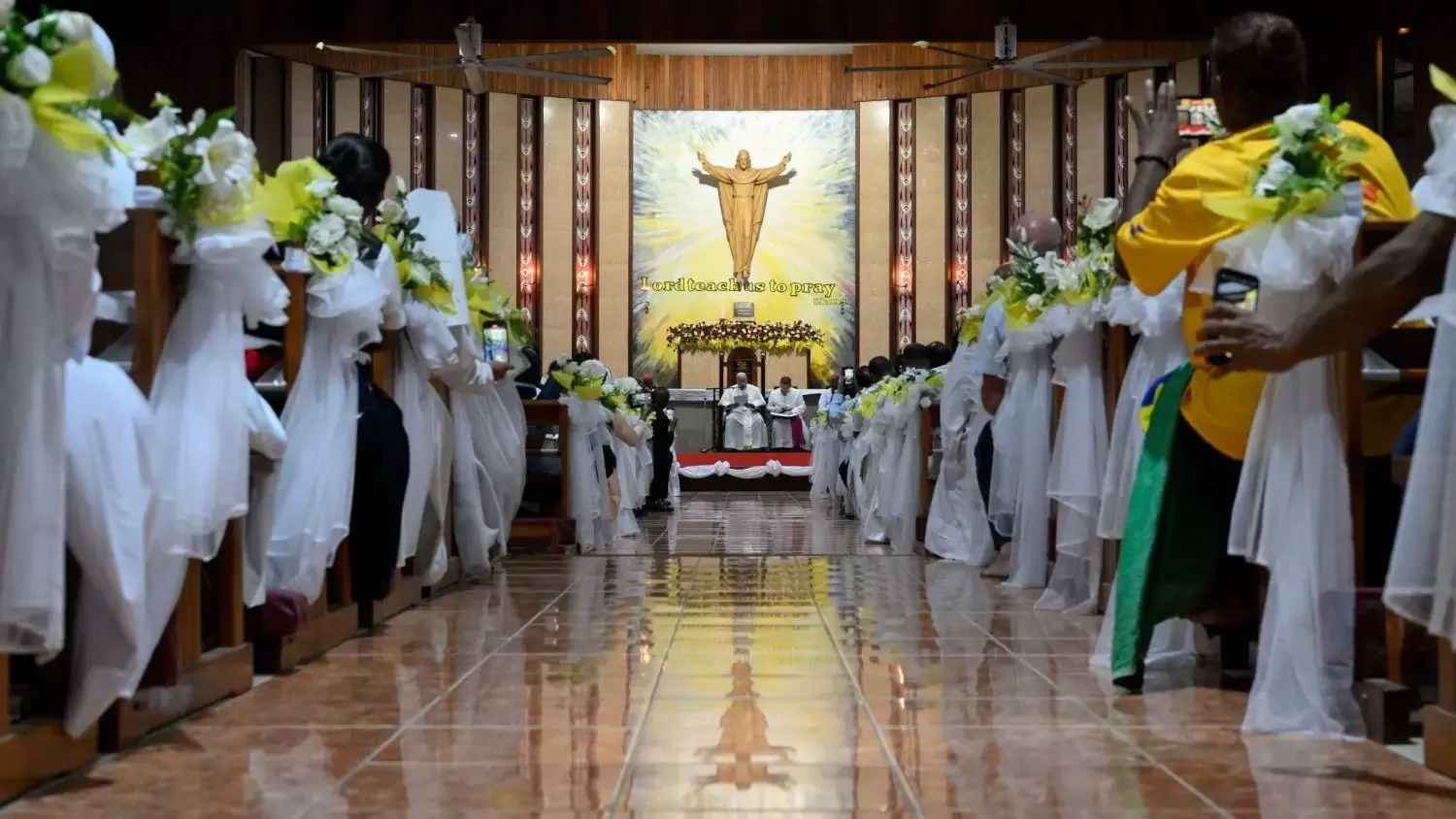 Đức Thánh Cha Phanxicô tại buổi gặp gỡ các Giám mục, linh mục, phó tế, tu sĩ, chủng sinh và giáo lý viên ở Papua New Guinea