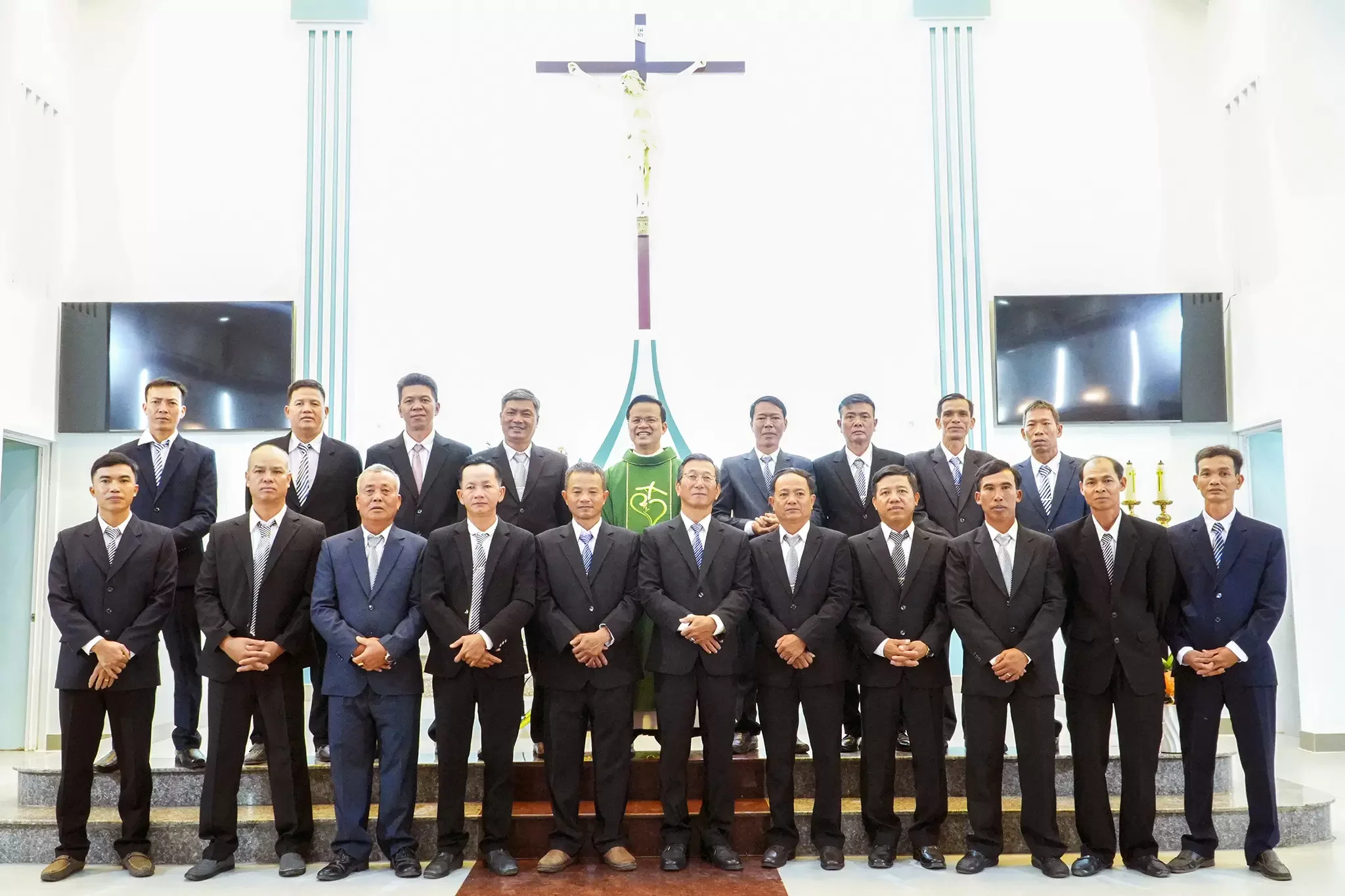 Hội Đồng Giáo Xứ Tân Bình Nhiệm Kỳ 2024 – 2028 Nhậm Chức