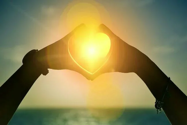 TÌNH YÊU VÀ SỨ VỤ : (Bài 2) Tái Phát Xuất Từ Tình Yêu