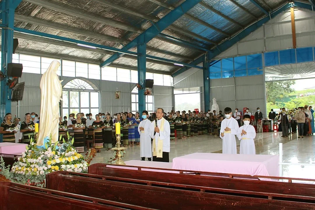 Hình Ảnh Giáo Xứ Lộc Nam – Giáo Hạt Bảo Lộc Dâng Hoa Kính Đức Mẹ 29-05-2022