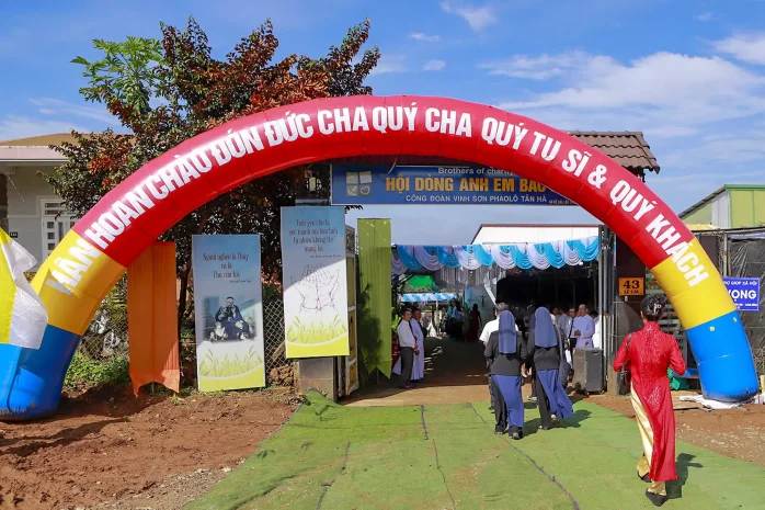 Thiết Lập Cộng Đoàn Dòng Anh Em Bác Ái – Tại Tân Hà Giáo Hạt Bảo Lộc