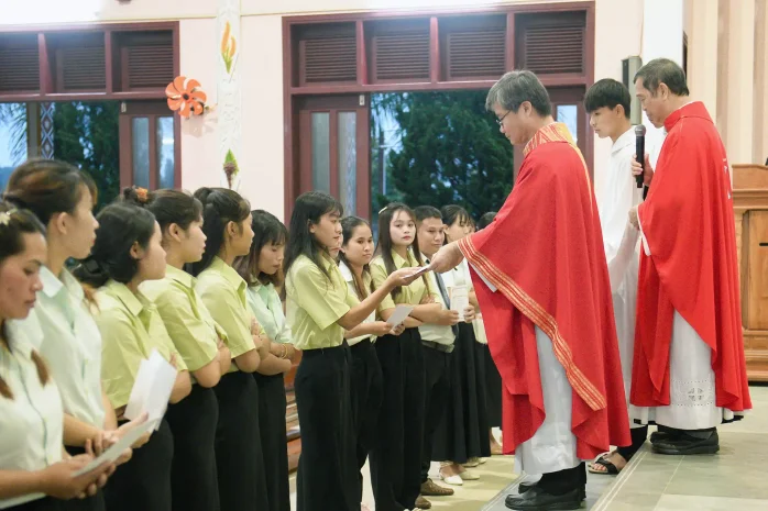 Lễ trao Chứng chỉ Giáo lý tại Giáo sở B’Lá – Giáo hạt Bảo Lộc