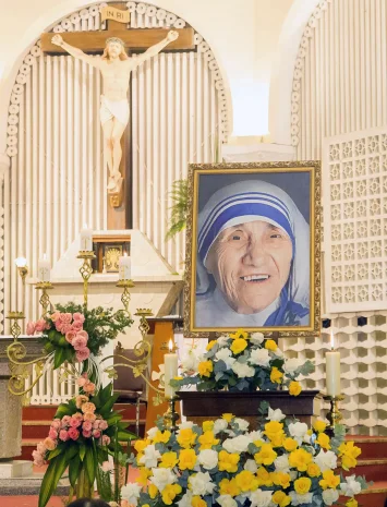 Giáo Xứ Chính Tòa Đà Lạt: Mừng lễ Thánh Têrêsa Calcutta – Bổn mạng Ban Bác ái Xã hội