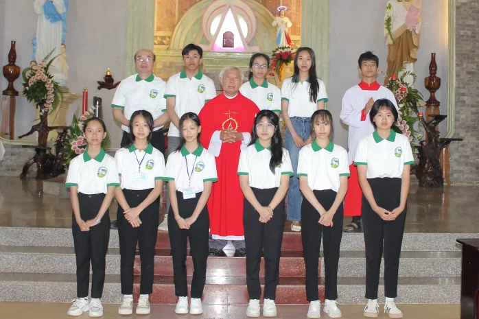 Ban Truyền Thông Giáo Xứ Diom (Đơn Dương) Mừng Lễ Bổn Mạng