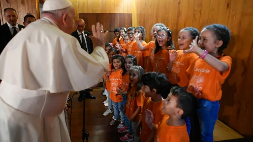 Diễn văn của Đức Thánh Cha trong buổi gặp gỡ đại diện của một số trung tâm trợ giúp và bác ái tại “Trung tâm Giáo xứ Serafina”