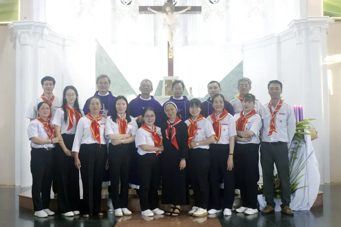 Đoàn Thiếu Nhi Đaminh Saviô – Giáo Xứ Di Linh Chính Thức Gia Nhập Thiếu Nhi Thánh Thể Việt Nam