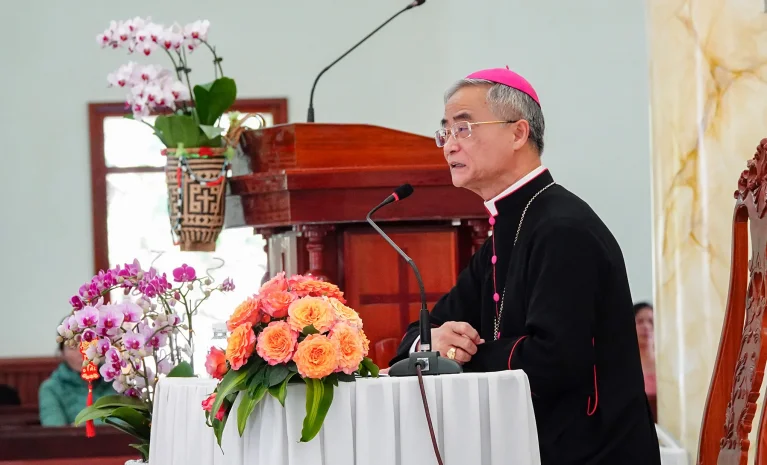 Giáo Hạt Bảo Lộc Chúc Tết Đức Cha Đaminh