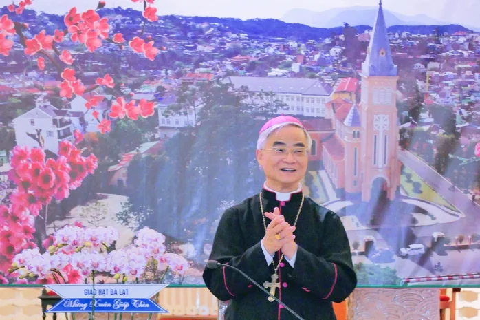 Giáo Hạt Đà Lạt Chúc Tết Đức Cha, Cha Quản Hạt