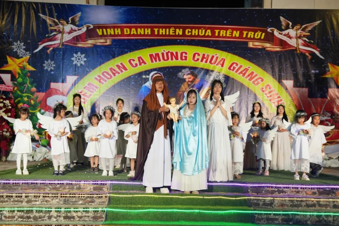 Giáng Sinh Ở Đạ Nhim, Giáo Họ Vùng Xa