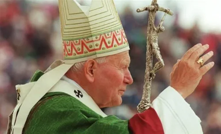 Sứ Điệp Của Đức Thánh Cha Gioan Phaolô II Gửi Những Người Trẻ Trên Thế Giới Nhân Ngày Giới Trẻ Thế Giới 2004