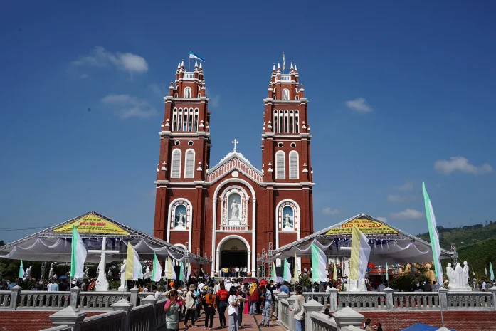 Thánh Lễ Cung Hiến Nhà Thờ Thánh Giuse Làng Hai, Giáo Hạt Đức Trọng