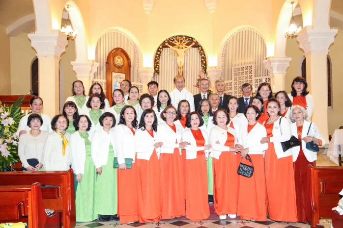 Giáo xứ Chính Tòa Đà Lạt: Mừng Bổn Mạng Và Kỷ Niệm 55 Năm Thành Lập 2 Giáo Họ Mộng Triệu và La Vang