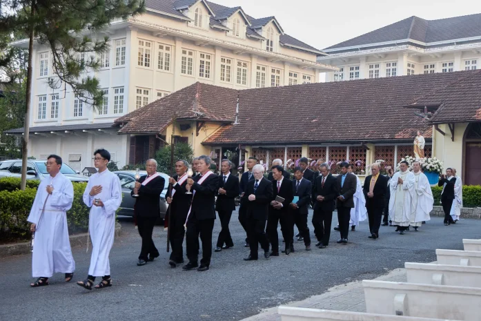 Giáo Xứ Chính Tòa Đà Lạt: Mừng Lễ Thánh Cả Giuse – Bổn Mạng Quý Cha Phó Và Giới Gia Trưởng