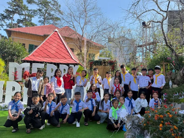 Thiếu Nhi Giáo Họ Đạ Nhim (Giáo xứ Đa Lộc) Hành Hương Hang Đá Bêlem