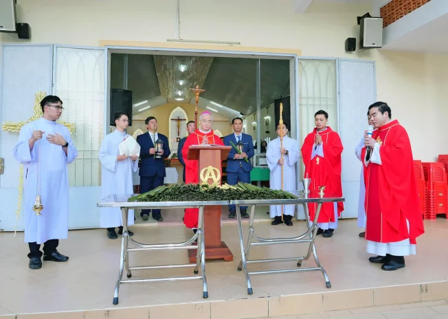 Đức Giám Mục Giáo Phận Khai Mạc Tuần Thánh 2026 Tại Giáo Xứ Đa Thiện