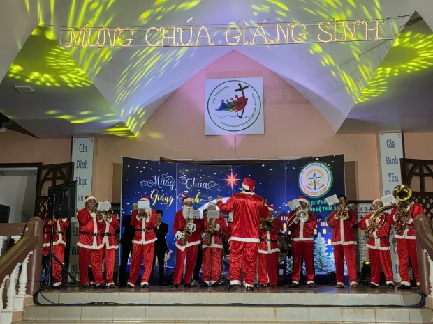 Giáo Xứ Liên Khương – Đức Trọng: Rộn Rã Niềm Vui Mừng Chúa Giáng Sinh