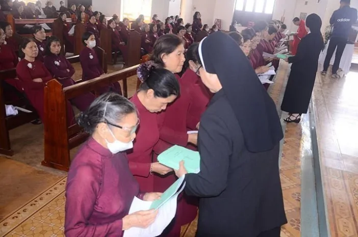 Lễ Tuyên Hứa Của Hiệp Hội Mến Thánh Giá Gò Vấp Tại Thế Tại Giáo Xứ Tân Phú – Giáo Hạt Di Linh