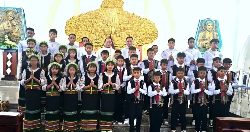 Giáo Xứ Păng Tiêng (Đà Lạt): Kỷ Niệm 14 Năm Cung Hiến Nhà Thờ – 28 Thiếu Nhi Rước Lễ Lần Đầu