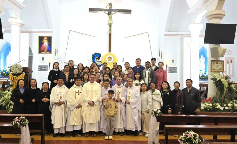 Giáo Xứ Thánh Mẫu (Đà Lạt): Niềm Vui Gặp Gỡ Với Các Giáo Lý Viên Campuchia